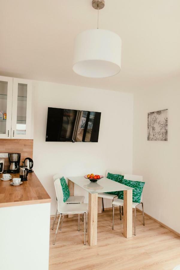 Wake Up Apartments เบอร์โน ภายนอก รูปภาพ